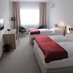 Hotel Kapitol Most