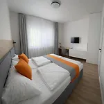 Kapitol 4*