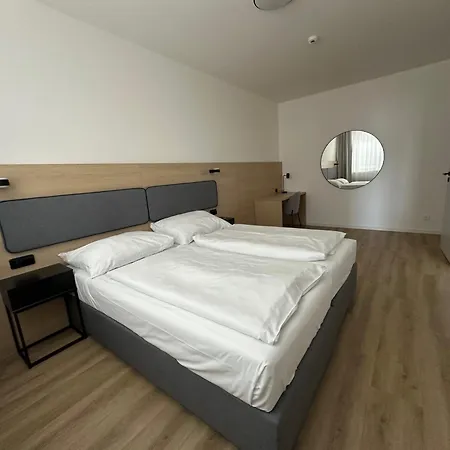 Kapitol 4* موست