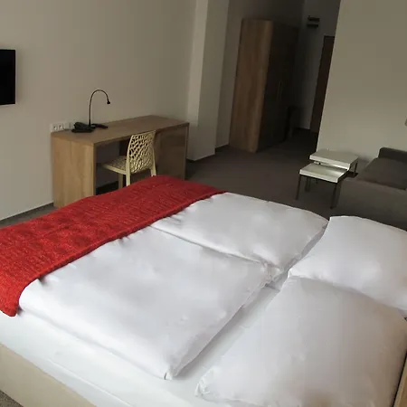 Hotel Kapitol Most