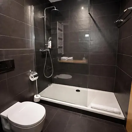 Kapitol Отель Мост