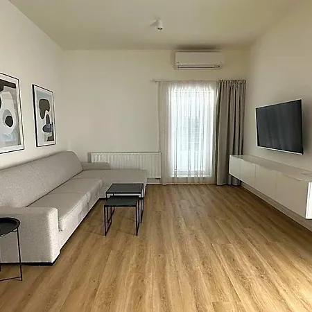 Kapitol 4* Most