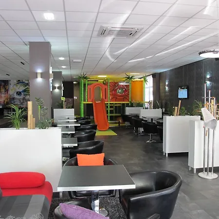 Hotel Kapitol 4*