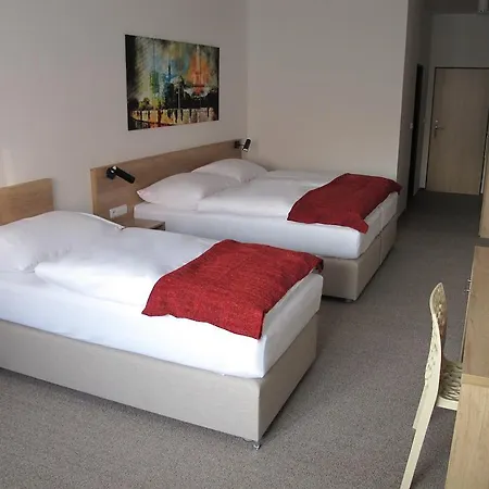 Kapitol Hotell Most
