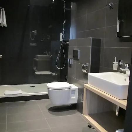 Kapitol 4*