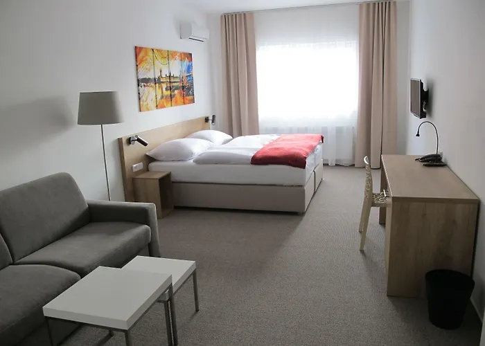 Otel Kapitol Most