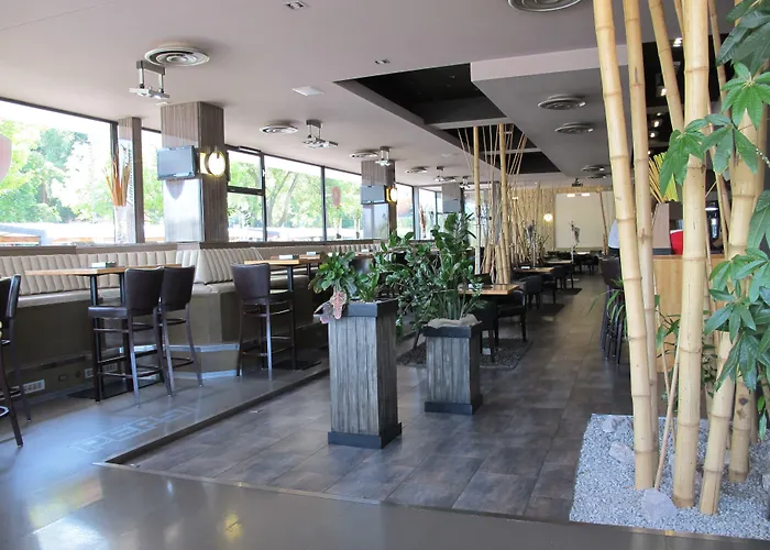 Hotel Kapitol 4*