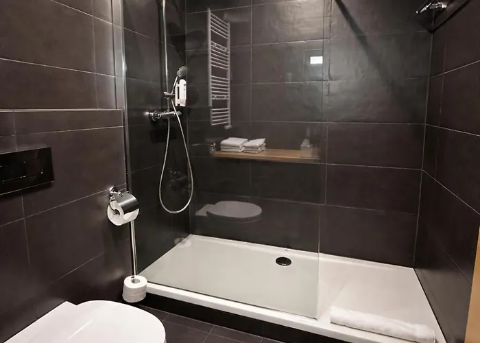 Kapitol Hotel Most